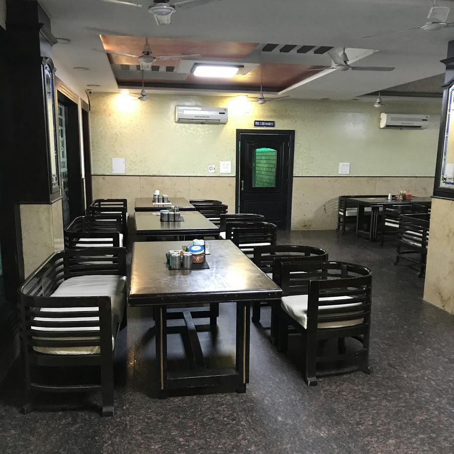 Jhilmil Dhaba Hotel Сонипат Екстериор снимка