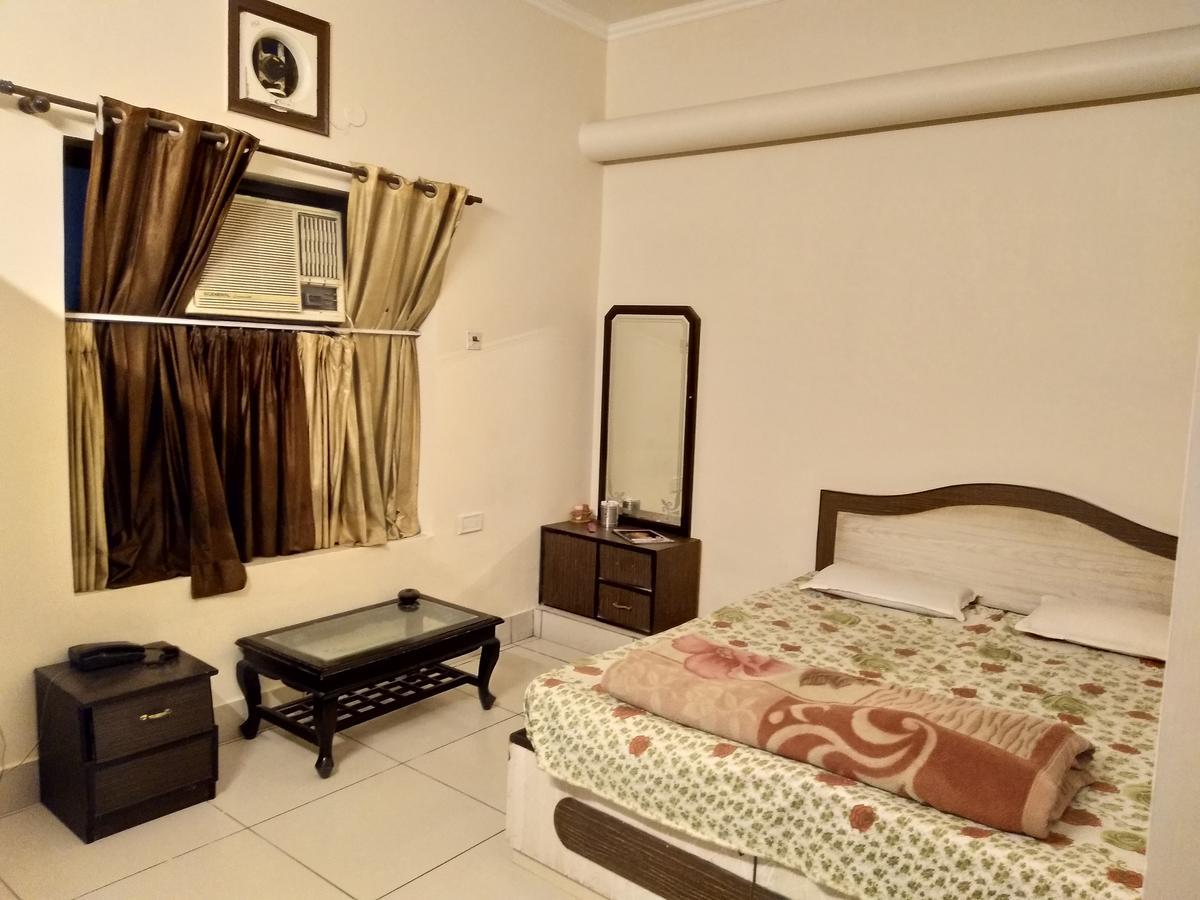Jhilmil Dhaba Hotel Сонипат Екстериор снимка