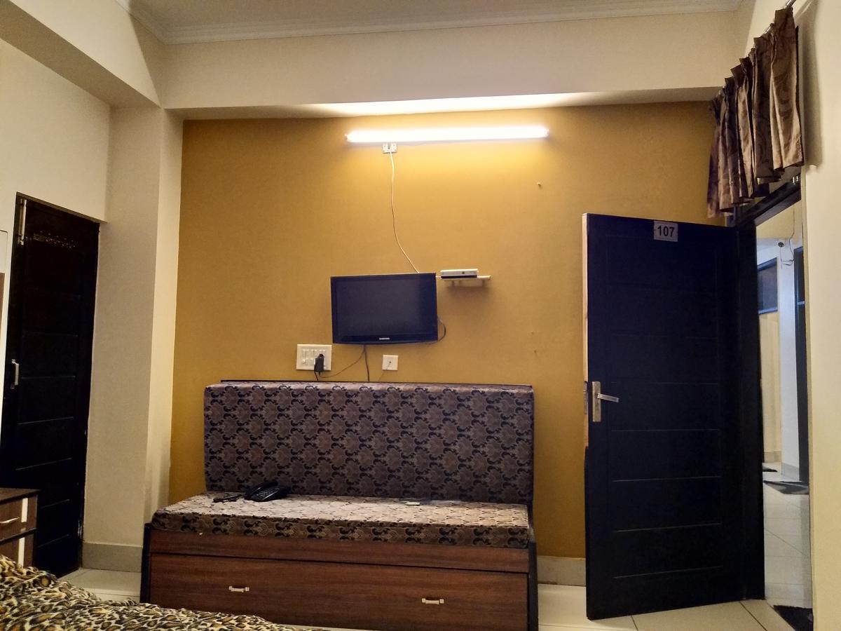 Jhilmil Dhaba Hotel Сонипат Екстериор снимка