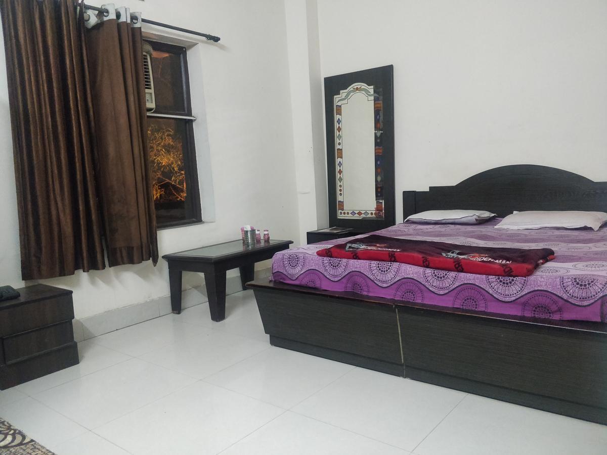 Jhilmil Dhaba Hotel Сонипат Екстериор снимка