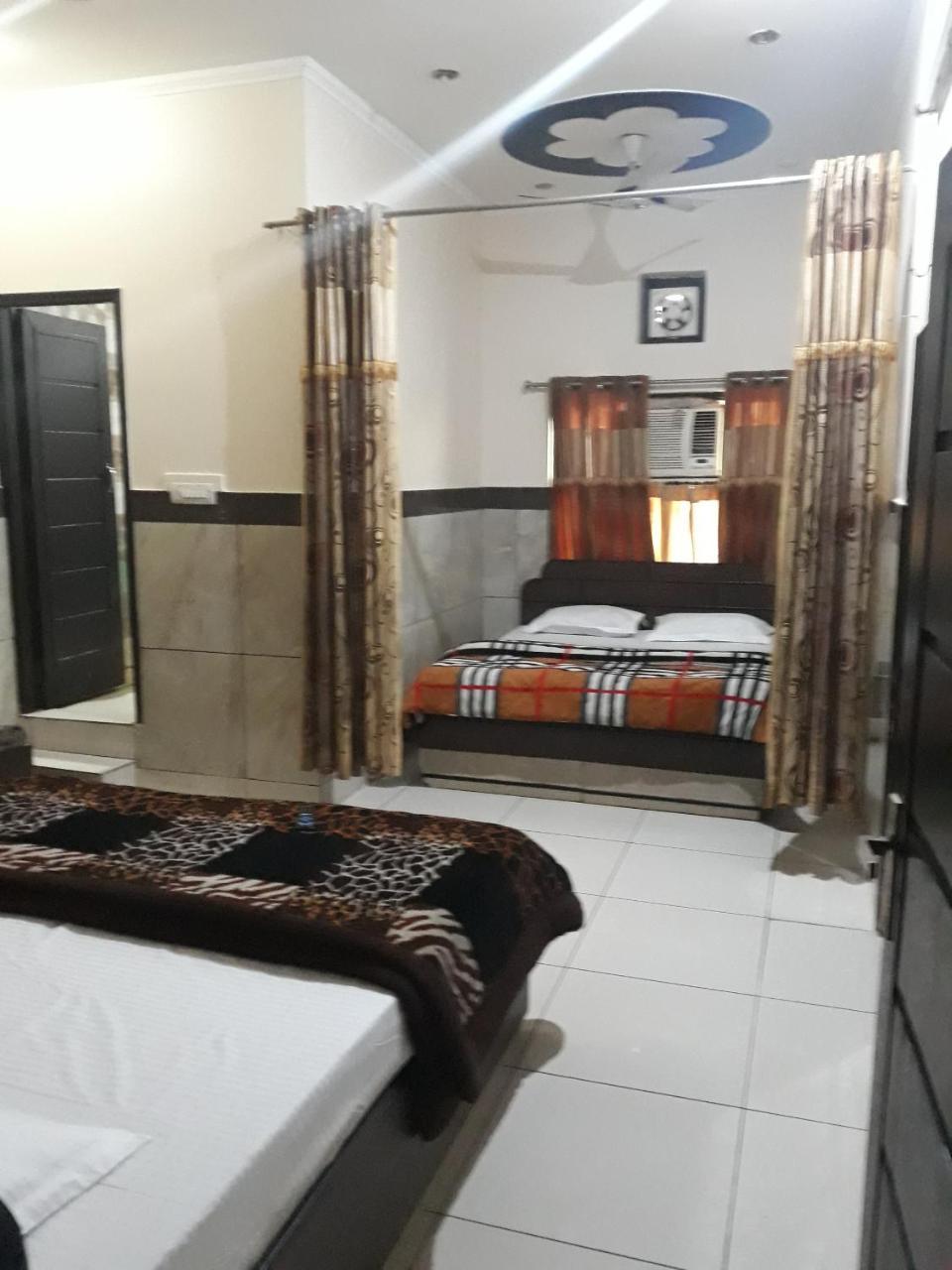 Jhilmil Dhaba Hotel Сонипат Екстериор снимка